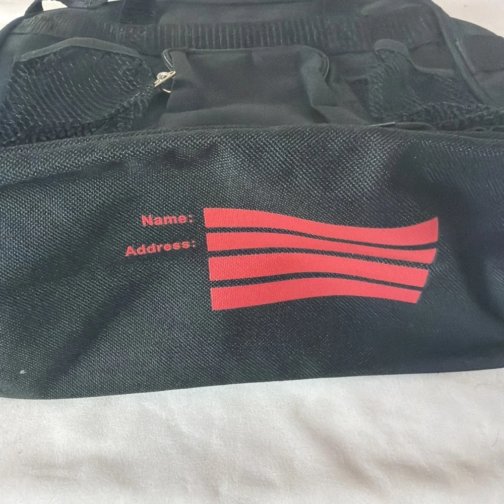 GLOBUS Black Messenger Bag Zip Closure Shoulder Strap Adjustable Compartments